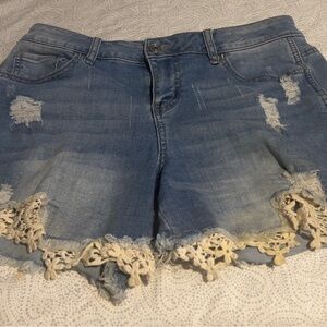 Versona  shorts